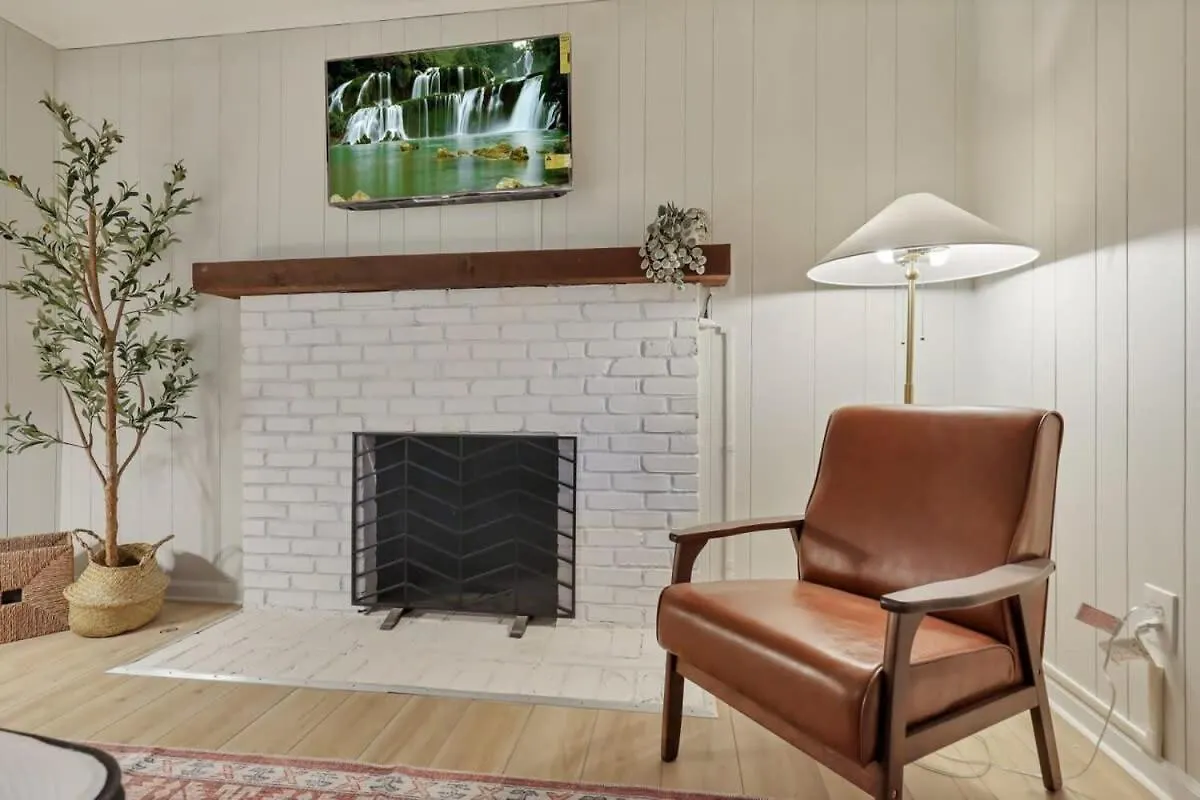 Gahanna Farmhouse - 4 Bed 2 Bath - Intel 콜럼버스 미국