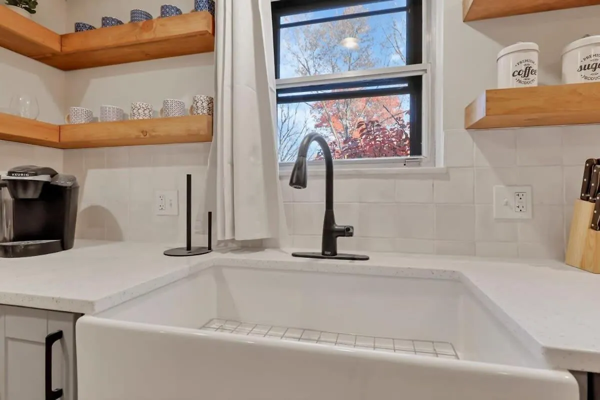 펜션 Gahanna Farmhouse - 4 Bed 2 Bath - Intel 콜럼버스