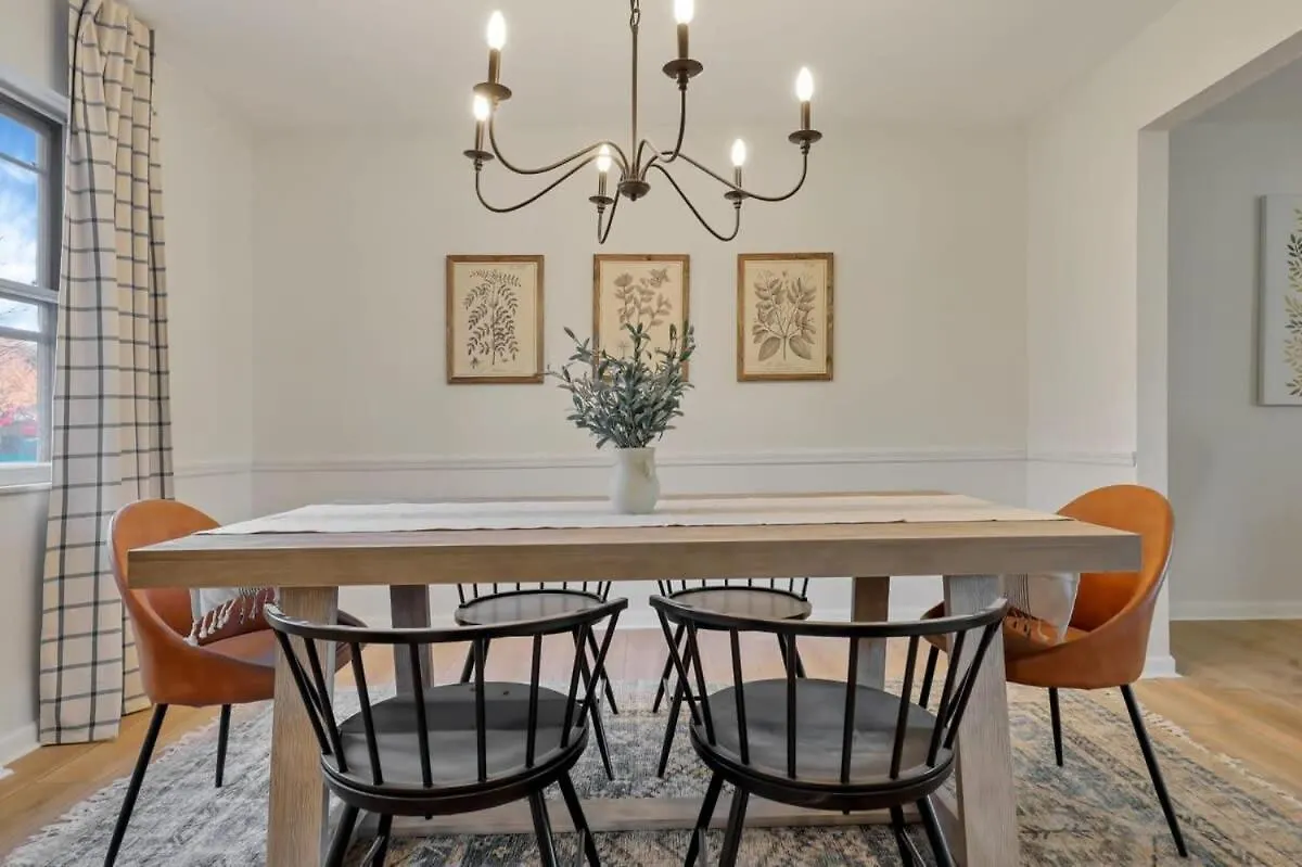 Gahanna Farmhouse - 4 Bed 2 Bath - Intel 콜럼버스 0*,  미국