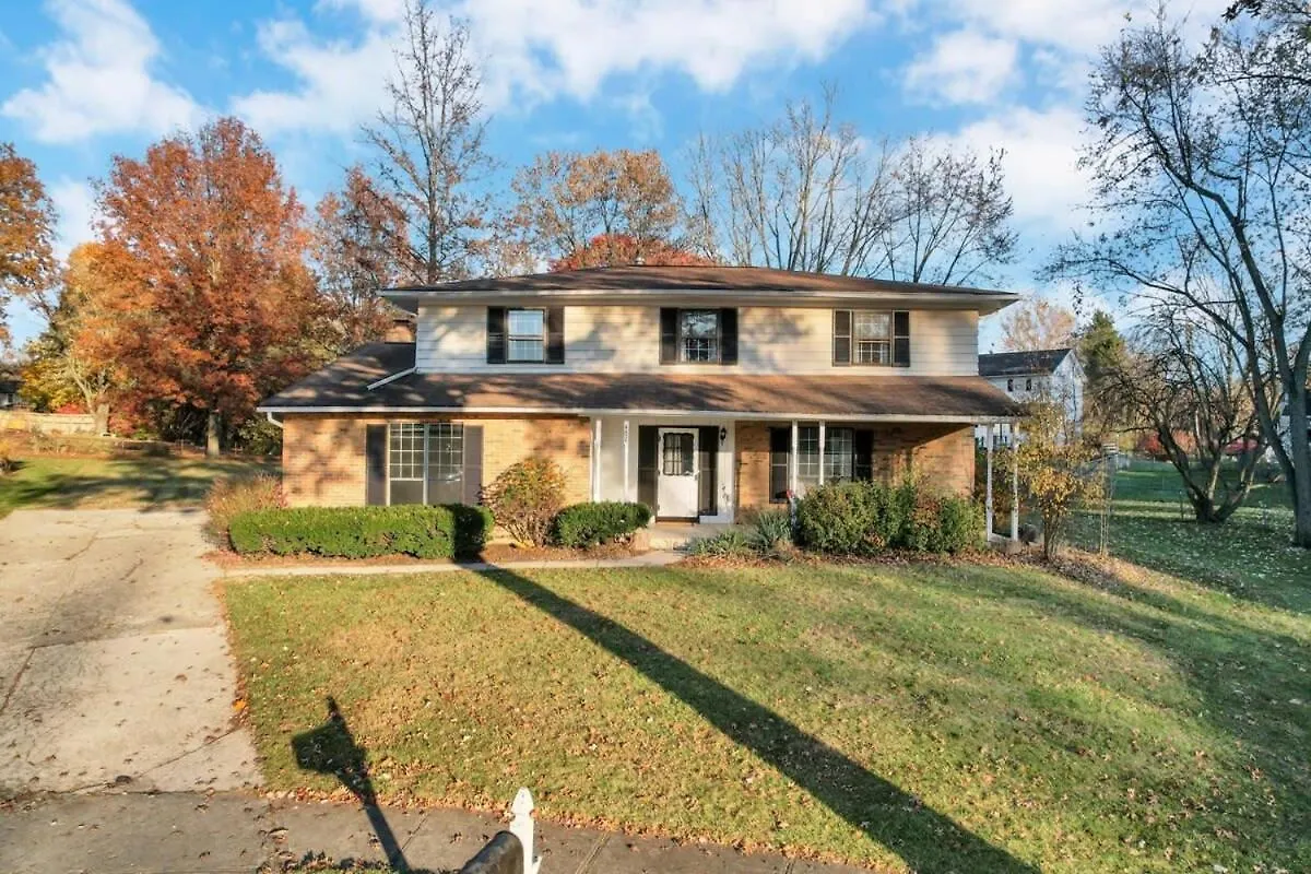 Gahanna Farmhouse - 4 Bed 2 Bath - Intel 콜럼버스 0*,  미국